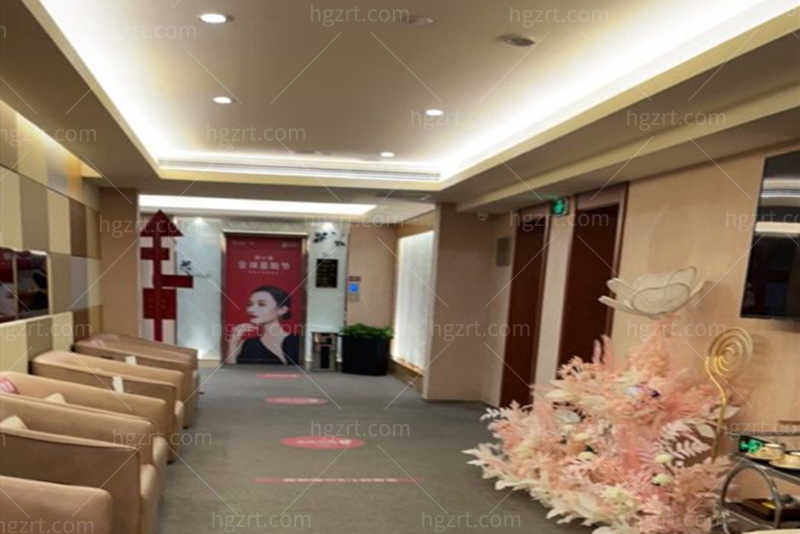 哈尔滨哪家医院割双眼皮好