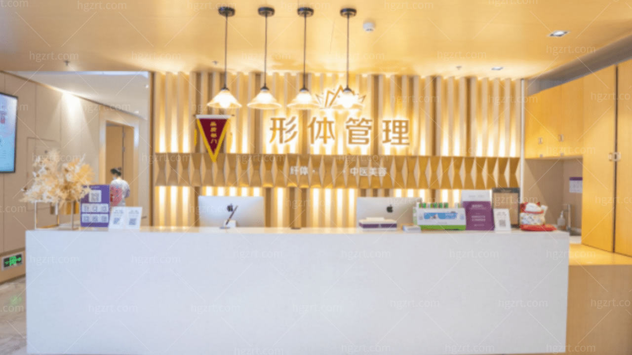 重庆华美做自体脂肪隆胸好不好？资质医生价格码上！