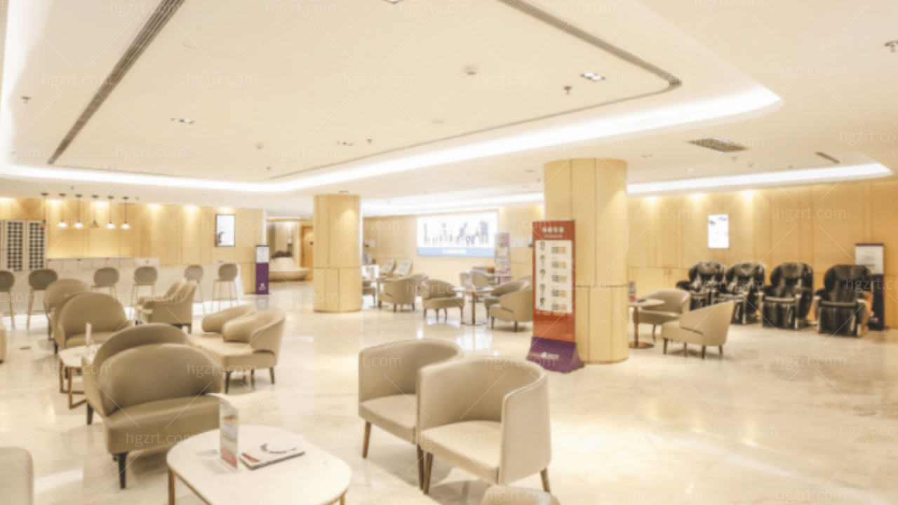 重庆华美做自体脂肪隆胸好不好？资质医生价格码上！