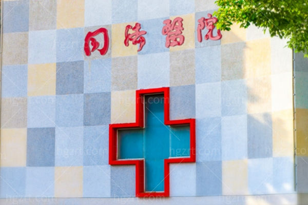 武汉同-济医院整形外科哪个医生好?吴毅平/邓裴/徐逸/曹玮技术靠谱吗?
