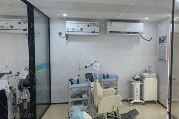 广州曙**榜植发医院是正规吗多少钱?植发技术靠谱20元起/单位满意度高