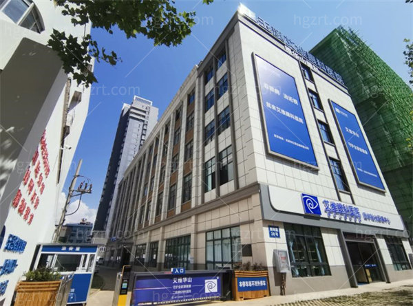 云南玉溪艾维眼科医院做白内障手术多少钱