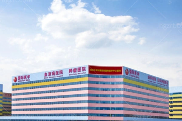 西安国医中心李高峰医生怎么样?缩胸/隆胸高难度手术可靠是技术流