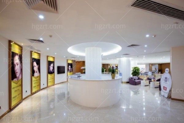 东莞爱思特整形医院品牌时尚季:三重豪礼皮肤注射/微整外科