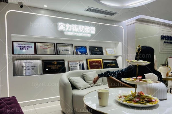 广州美莱张毓吸脂技术特别好:吸脂精细/安适/自然多部位塑形成功经验大拿