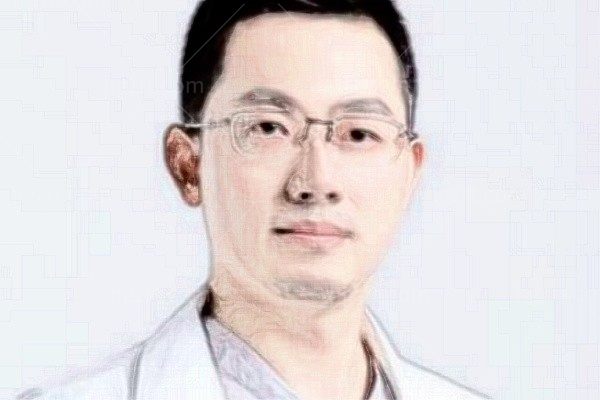 费跃