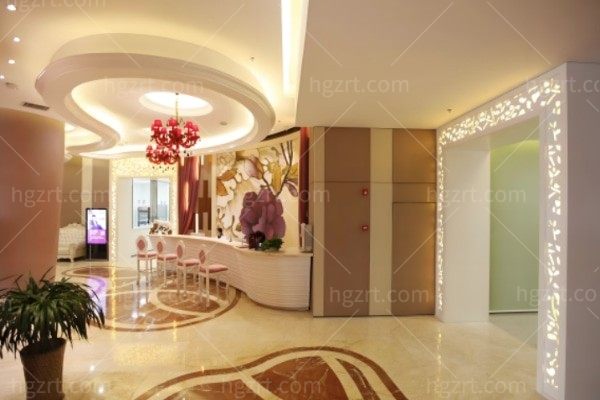 淄博美冠臣暑期整形季:持教师证/学生证享减免300元