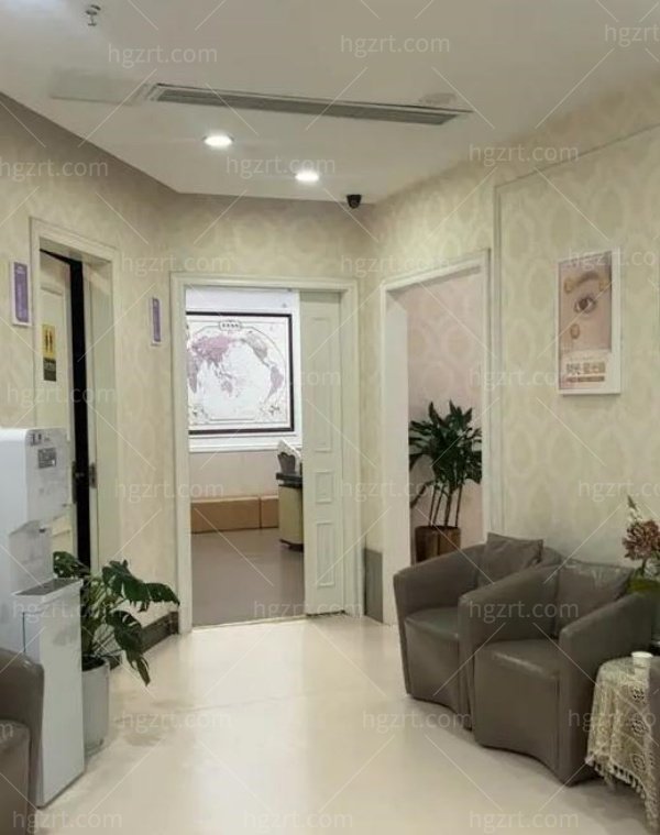 重庆米兰柏羽时光医院杨雅菲医生如何预约