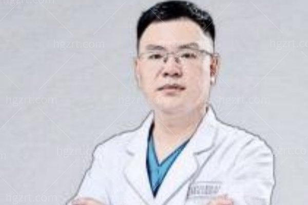 重磅！2025“赫本鼻”大佬张辉长期坐诊鸿瑞医疗！做鼻整形、鼻修复，神仙医生价不贵！