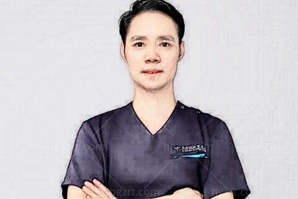 北京黄聪医生做体雕怎么样