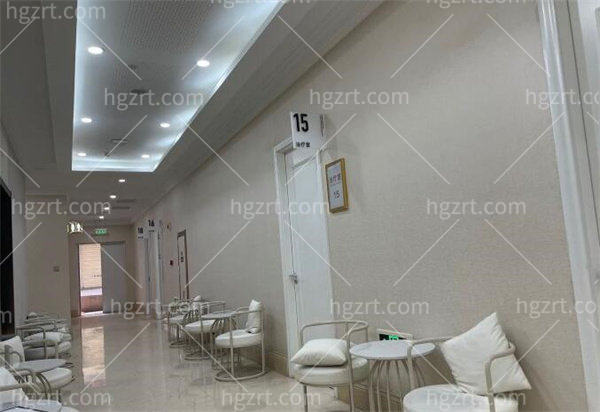 西安画美整形医院隆鼻多少钱？