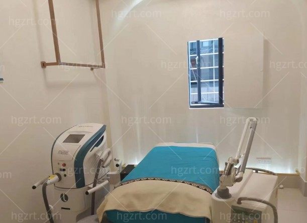 昆明海木医疗美容门诊部治疗室