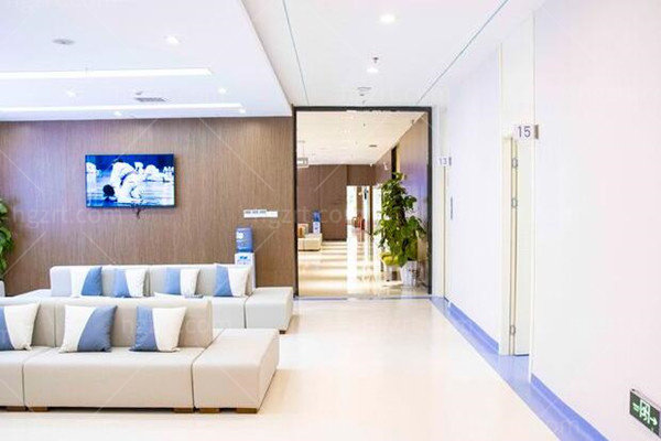 珠海李敏超医生做近视眼手术