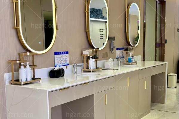 长沙隆胸哪家医院好