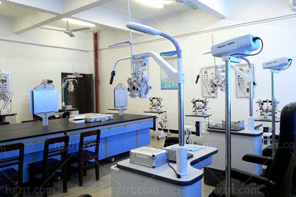 西安华厦眼科医院检查室