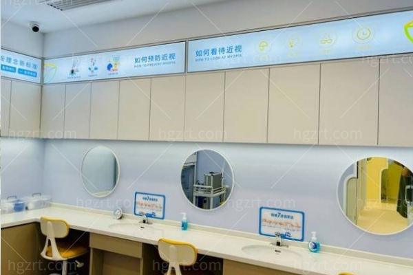 太原铂林眼科 (5).jpg