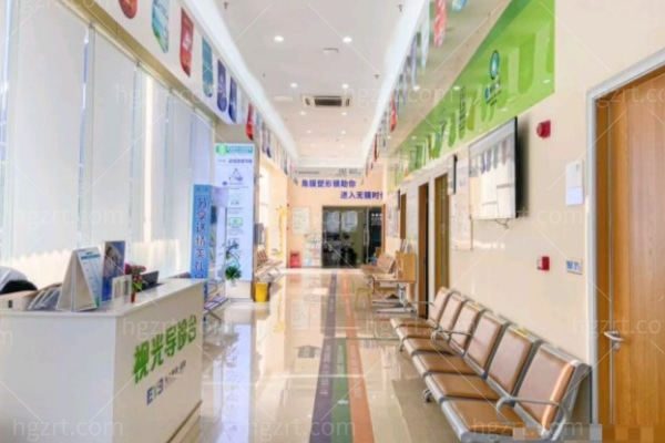 佛山高明爱尔眼科医院 (4).jpg