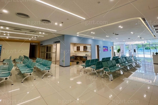 广州花都爱尔眼科医院 (5).jpg