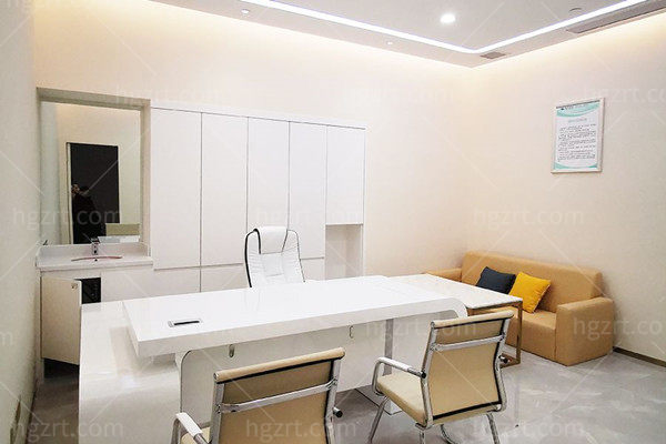 广州英华儿童眼科医院等候区